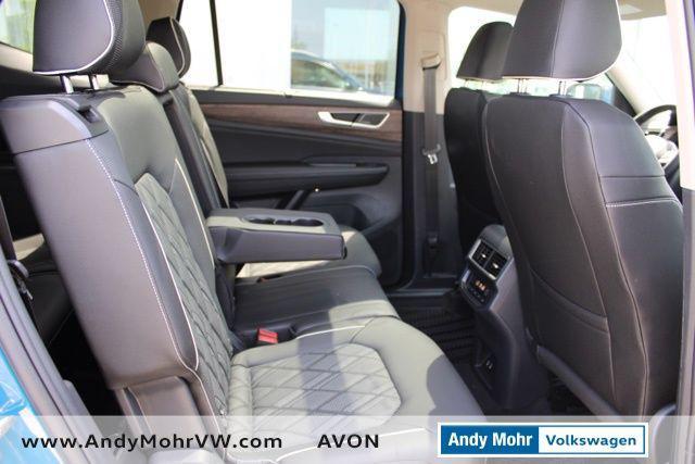 new 2025 Volkswagen Atlas car, priced at $52,168