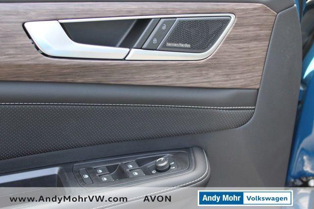 new 2025 Volkswagen Atlas car, priced at $52,168