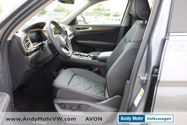new 2025 Volkswagen Atlas car, priced at $45,680