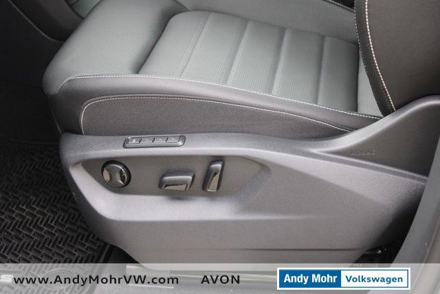 new 2025 Volkswagen Atlas car, priced at $47,593