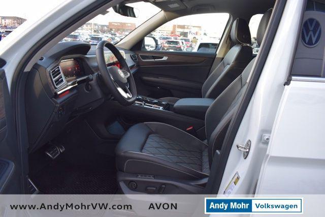 new 2025 Volkswagen Atlas car, priced at $51,932
