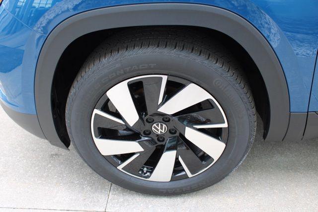 new 2025 Volkswagen Atlas Cross Sport car, priced at $41,963