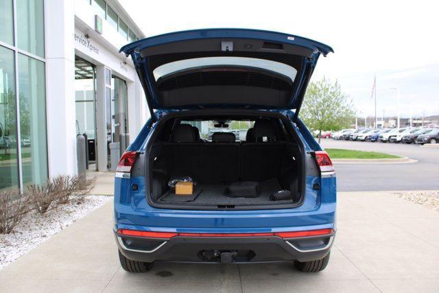 new 2025 Volkswagen Atlas Cross Sport car, priced at $41,963