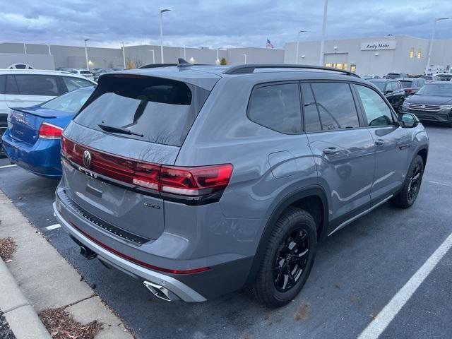 new 2025 Volkswagen Atlas car, priced at $47,619