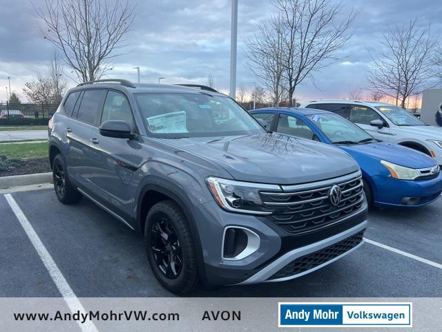 new 2025 Volkswagen Atlas car, priced at $47,619