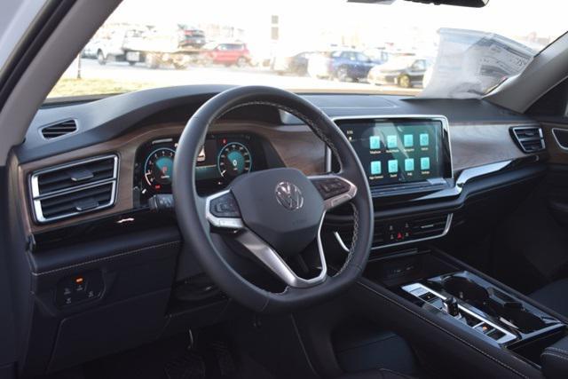 new 2025 Volkswagen Atlas car, priced at $43,713