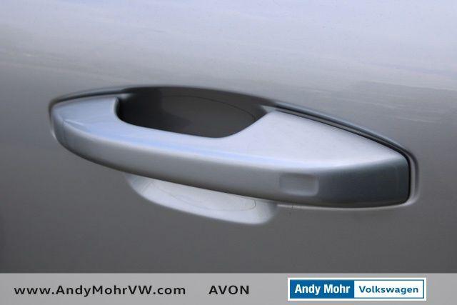 used 2019 Volvo XC40 car, priced at $17,000
