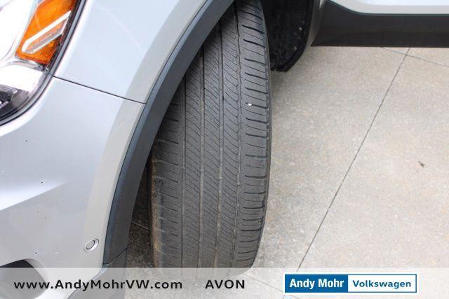 used 2019 Volvo XC40 car, priced at $17,000