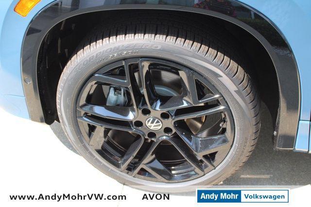 new 2025 Volkswagen Tiguan car, priced at $39,941