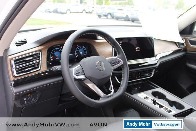 new 2025 Volkswagen Atlas car, priced at $39,993