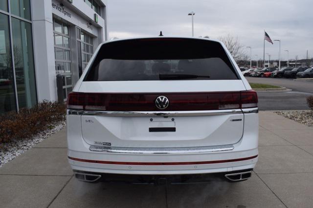 new 2025 Volkswagen Atlas car, priced at $53,182