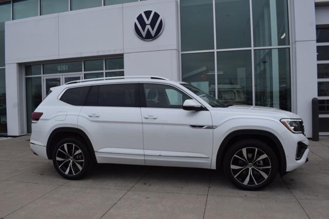 new 2025 Volkswagen Atlas car, priced at $53,182