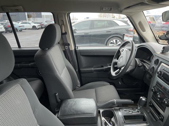 used 2009 Jeep Commander car, priced at $6,000