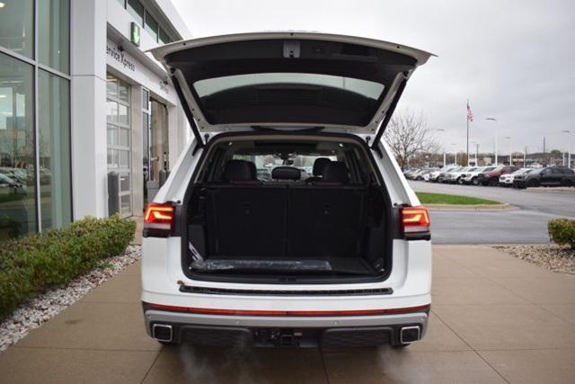 new 2024 Volkswagen Atlas car, priced at $43,103