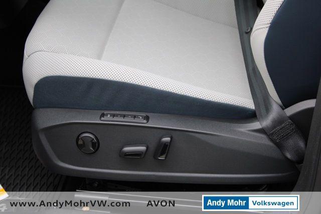new 2025 Volkswagen ID.4 car, priced at $58,546
