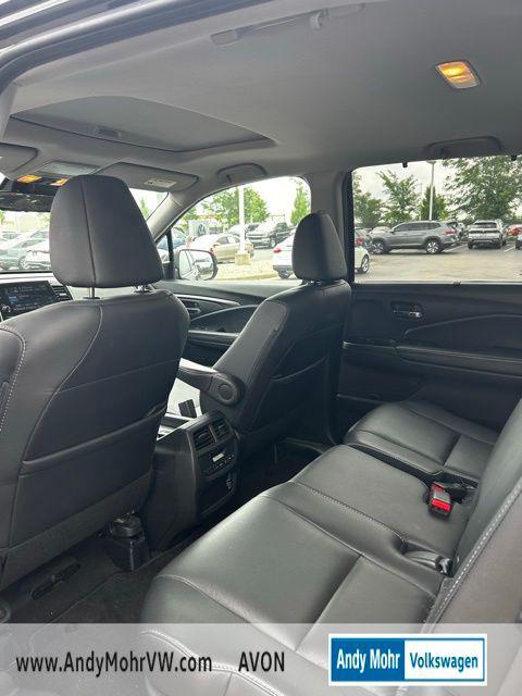 used 2021 Honda Pilot car, priced at $26,000