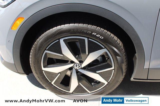 new 2025 Volkswagen ID.4 car, priced at $49,432