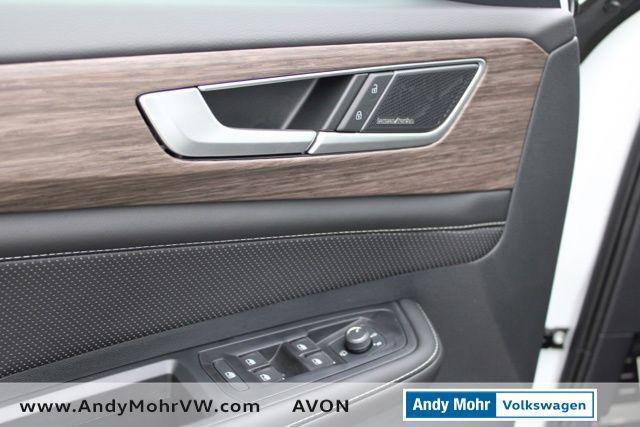 new 2025 Volkswagen Atlas car, priced at $53,825
