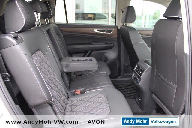 new 2025 Volkswagen Atlas car, priced at $53,825