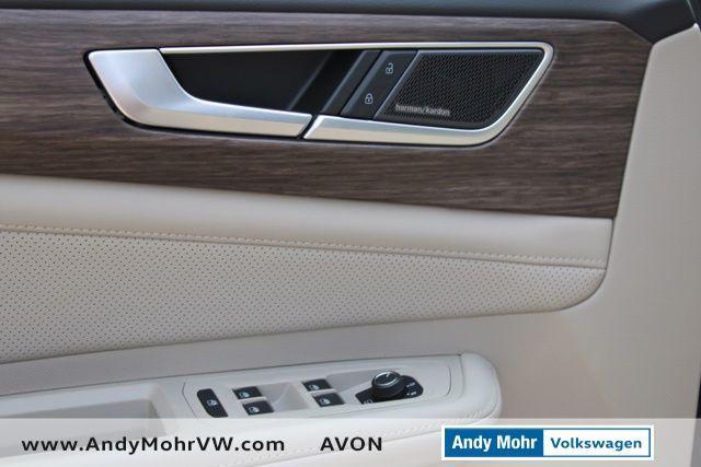 new 2025 Volkswagen Atlas car, priced at $51,668