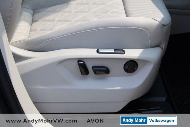new 2025 Volkswagen Atlas car, priced at $51,668