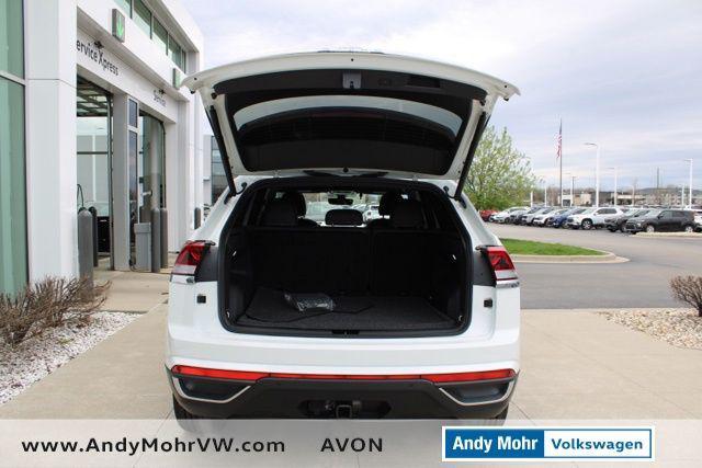 new 2025 Volkswagen Atlas Cross Sport car, priced at $43,776