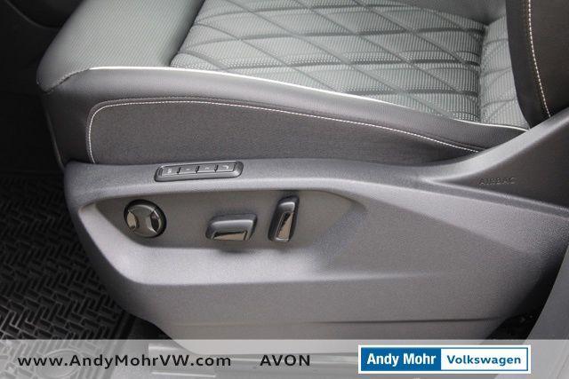 new 2025 Volkswagen Atlas car, priced at $53,766