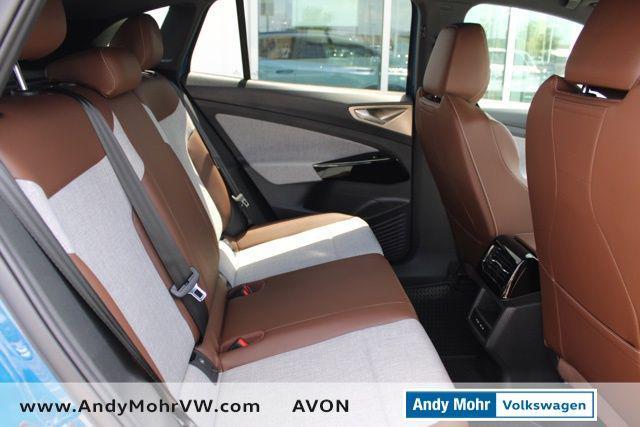 new 2025 Volkswagen ID.4 car, priced at $40,720