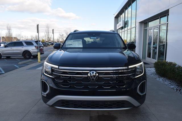 new 2024 Volkswagen Atlas car, priced at $47,027