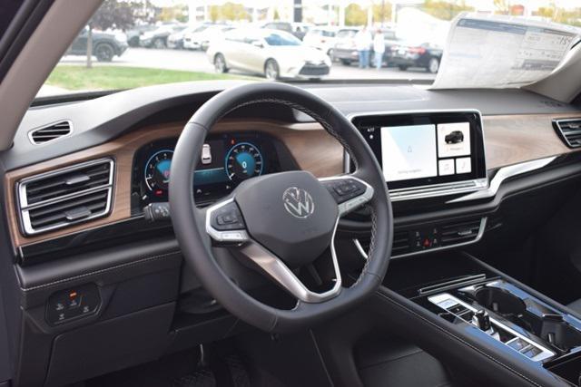 new 2025 Volkswagen Atlas car, priced at $45,855