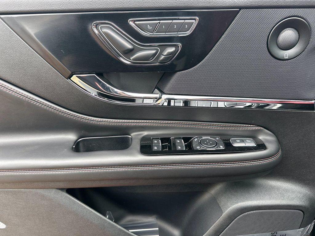new 2025 Lincoln Corsair car, priced at $57,720