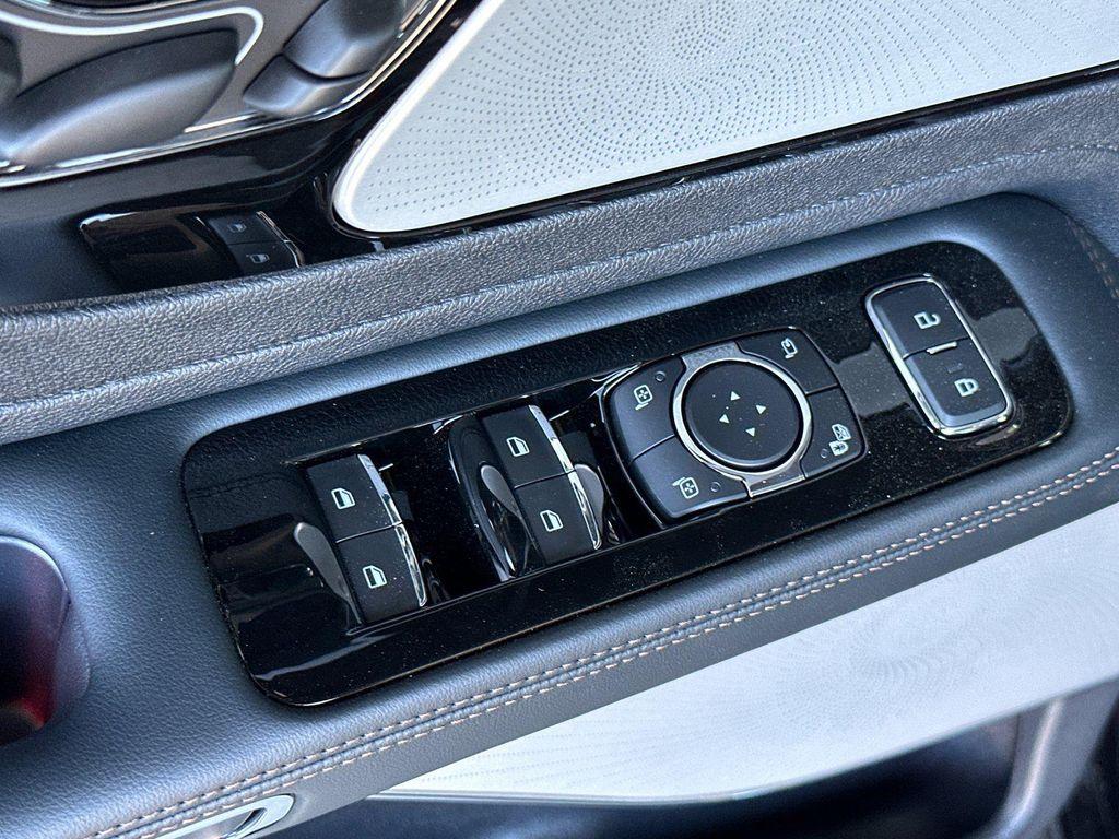 new 2025 Lincoln Aviator car, priced at $80,465