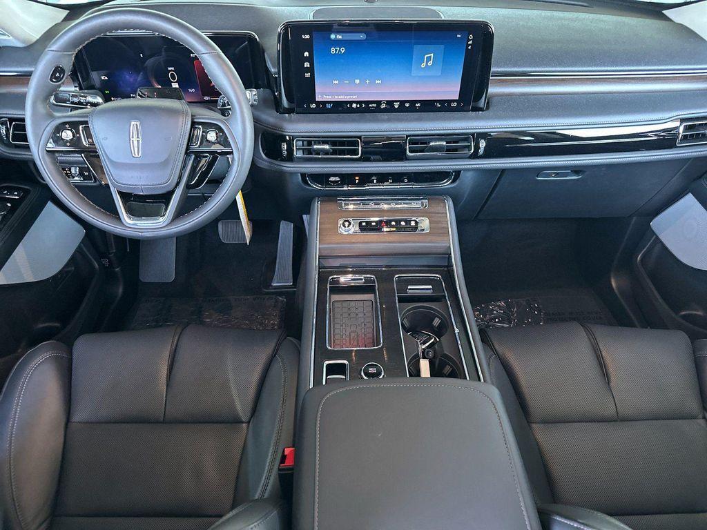 new 2025 Lincoln Aviator car, priced at $80,465