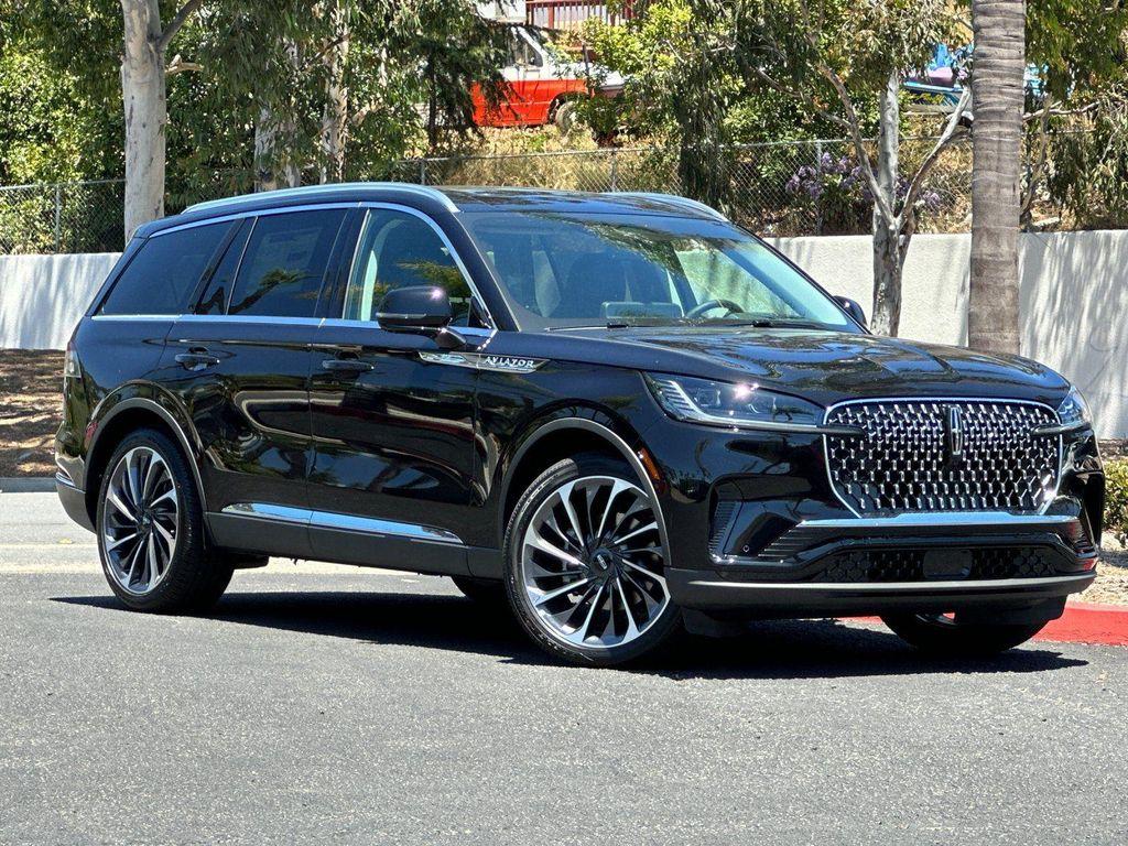 new 2025 Lincoln Aviator car, priced at $80,465