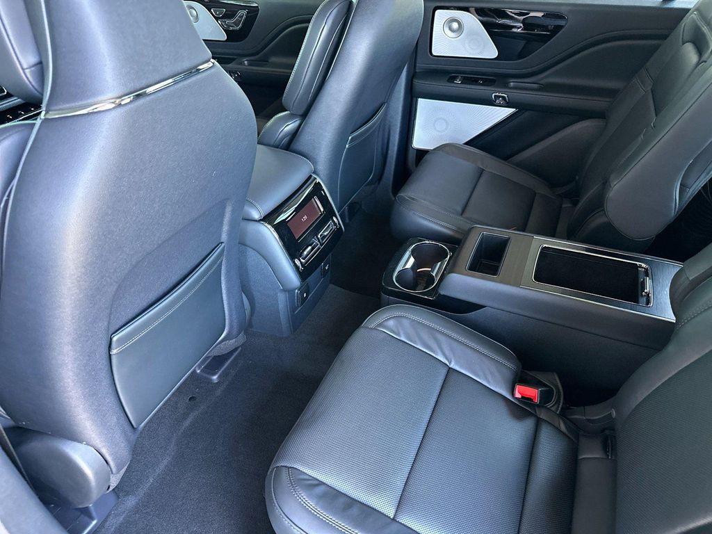 new 2025 Lincoln Aviator car, priced at $80,465
