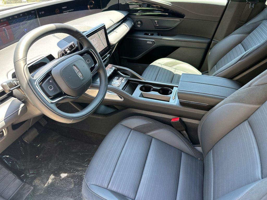 new 2025 Lincoln Nautilus car, priced at $68,525