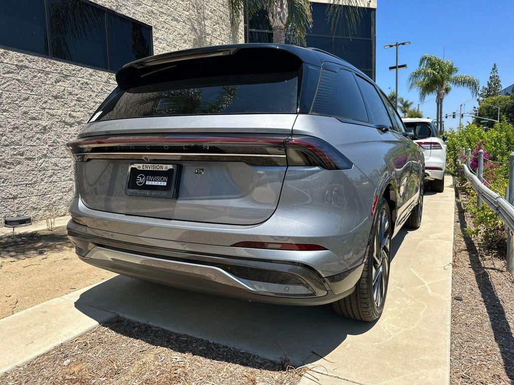 new 2025 Lincoln Nautilus car, priced at $68,525