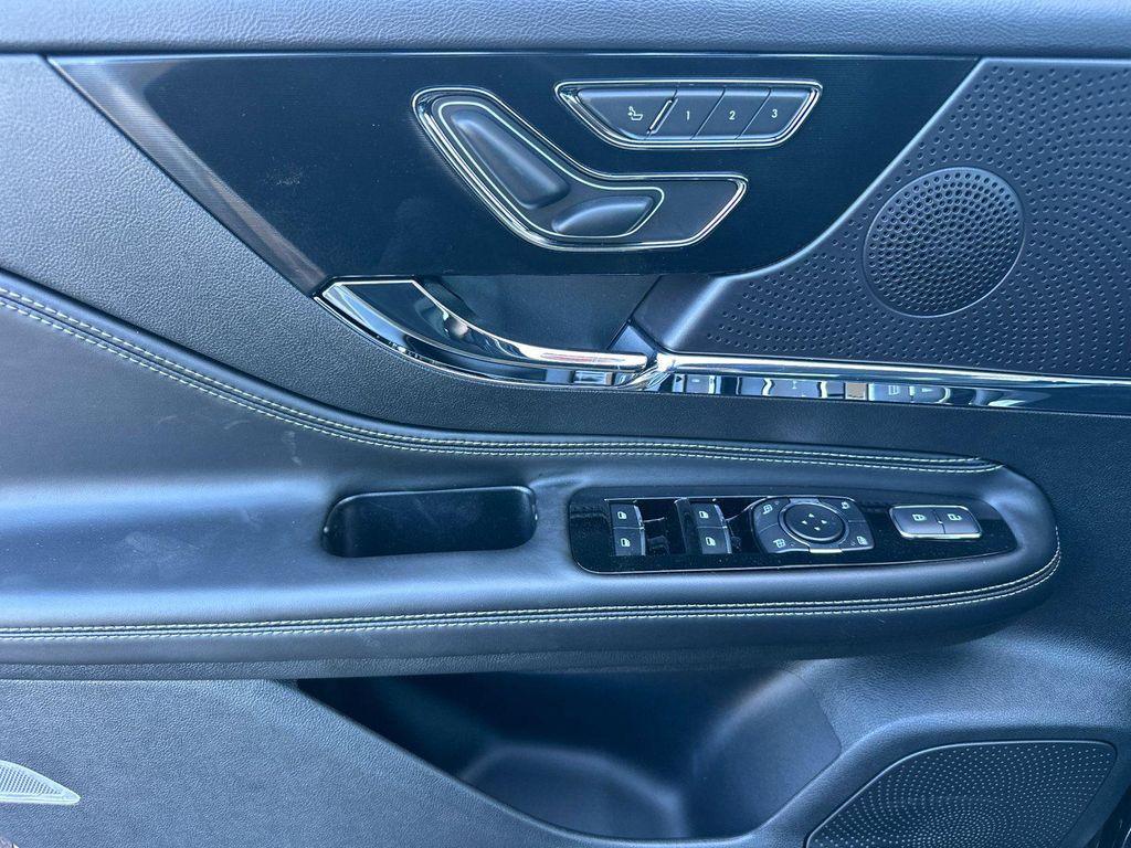 new 2025 Lincoln Corsair car, priced at $45,470