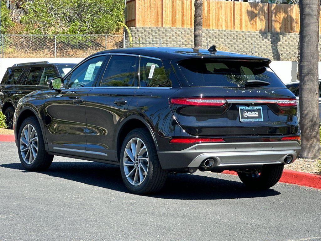 new 2025 Lincoln Corsair car, priced at $45,470