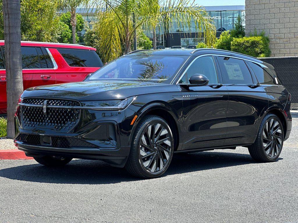 new 2025 Lincoln Nautilus car, priced at $80,725
