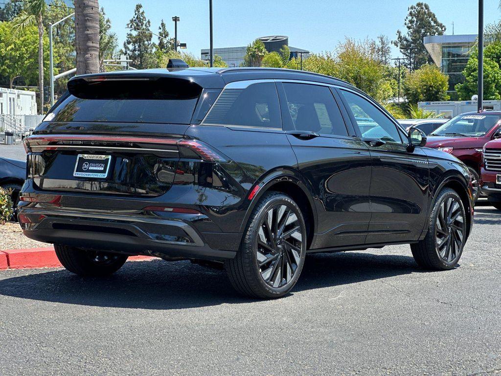 new 2025 Lincoln Nautilus car, priced at $80,725