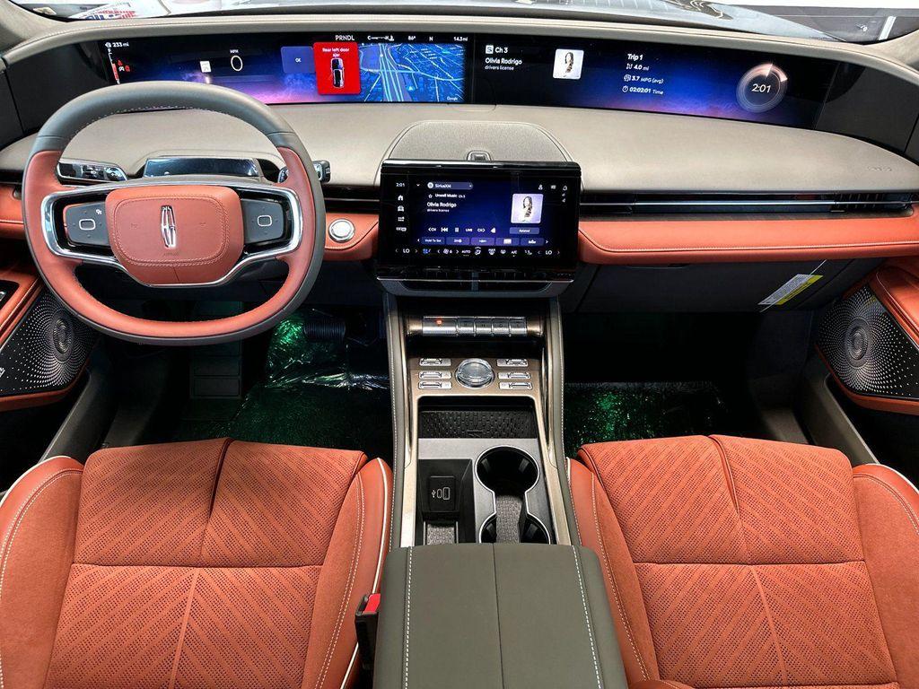 new 2025 Lincoln Nautilus car, priced at $80,725