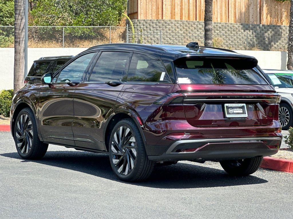 new 2025 Lincoln Nautilus car, priced at $68,525