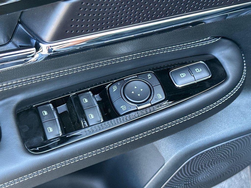 new 2025 Lincoln Corsair car, priced at $53,340