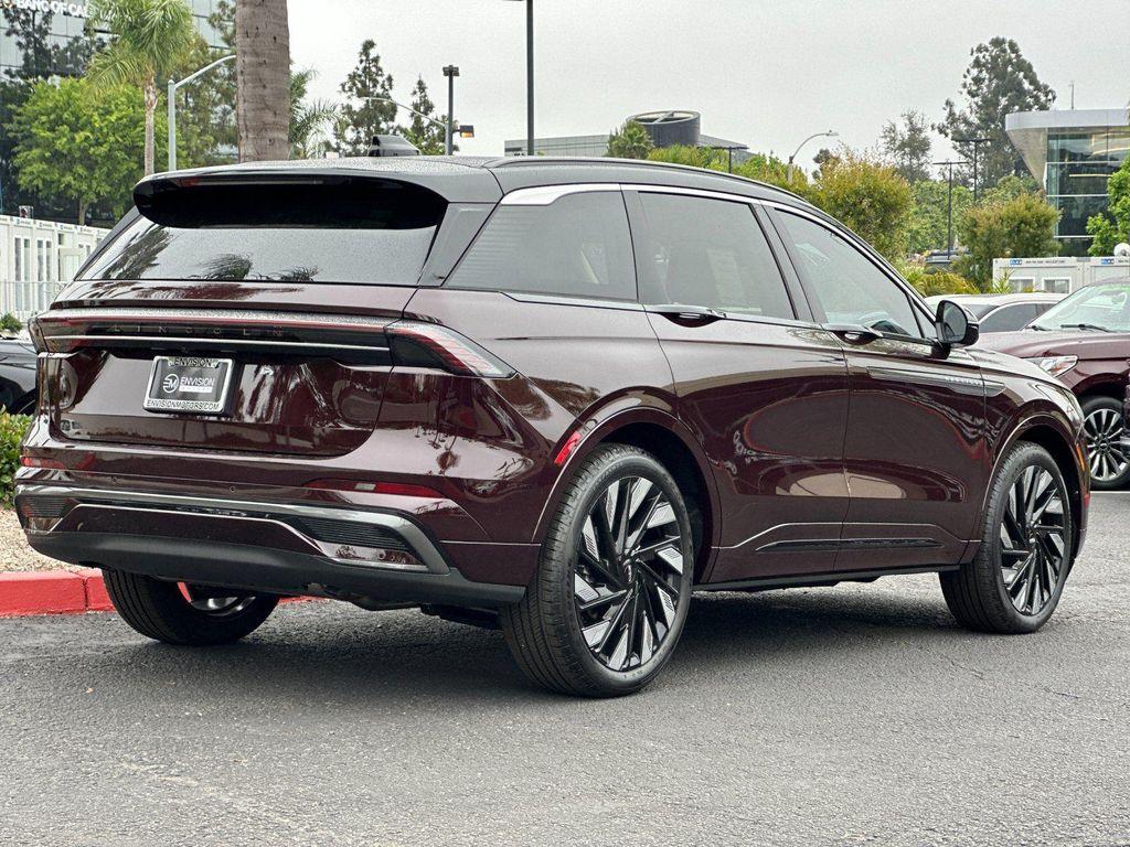 new 2025 Lincoln Nautilus car, priced at $81,395