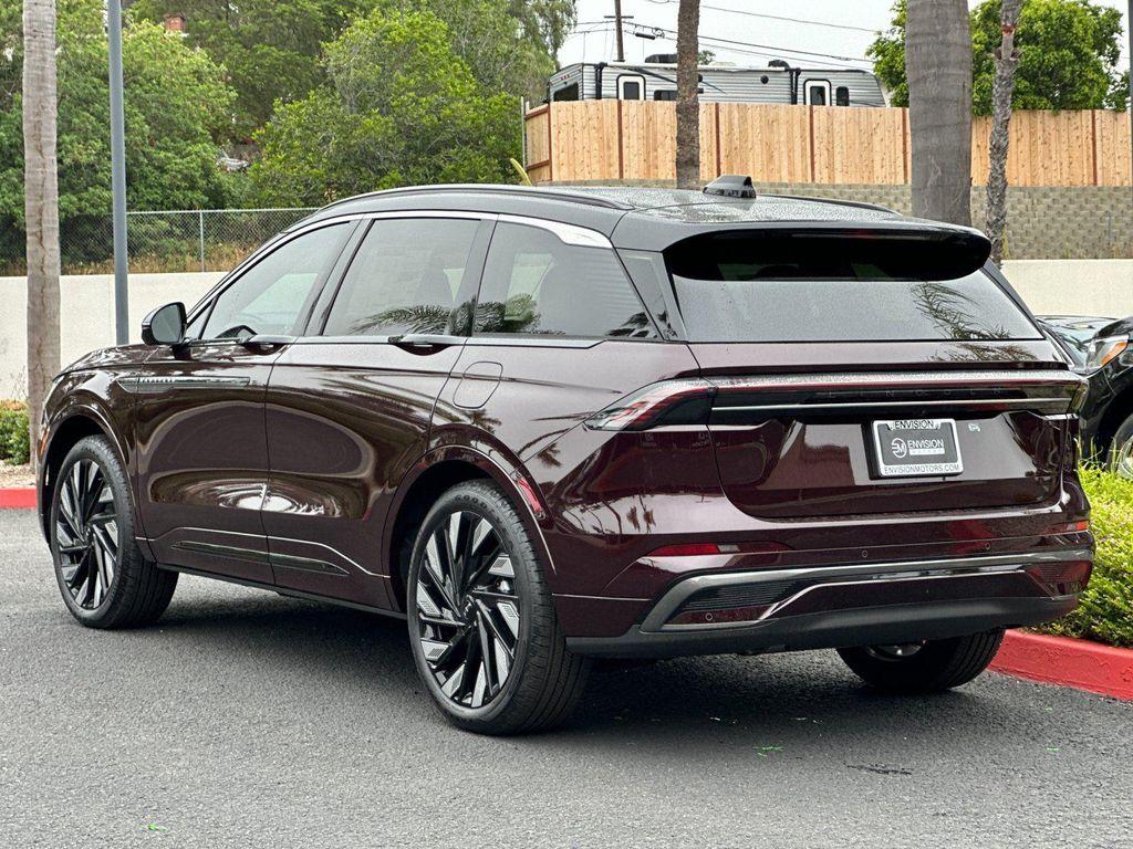 new 2025 Lincoln Nautilus car, priced at $81,395