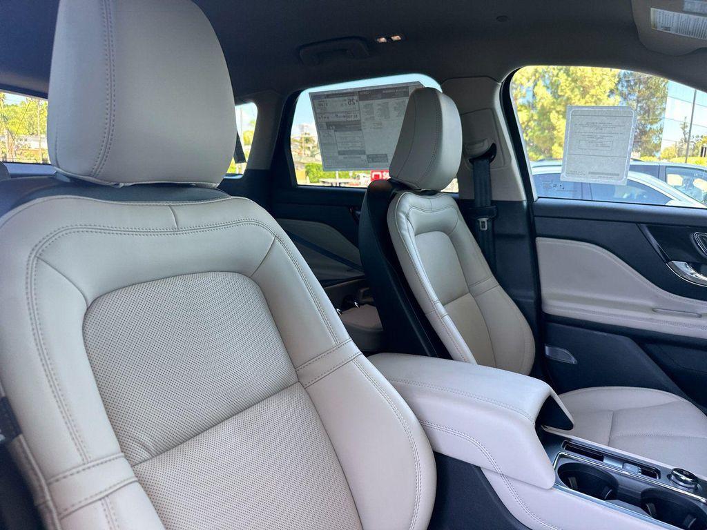 new 2025 Lincoln Corsair car, priced at $49,140
