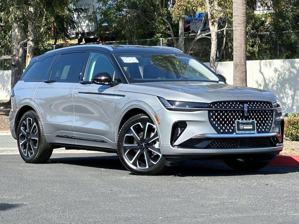 new 2025 Lincoln Nautilus car, priced at $65,205
