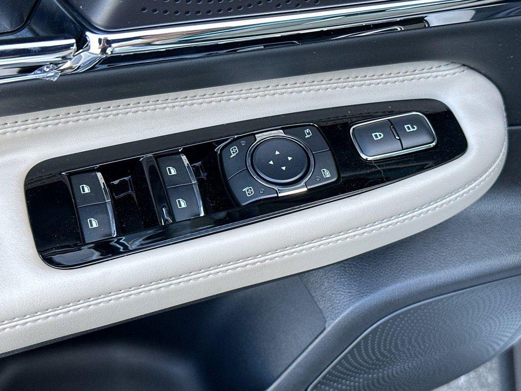 new 2025 Lincoln Corsair car, priced at $62,050