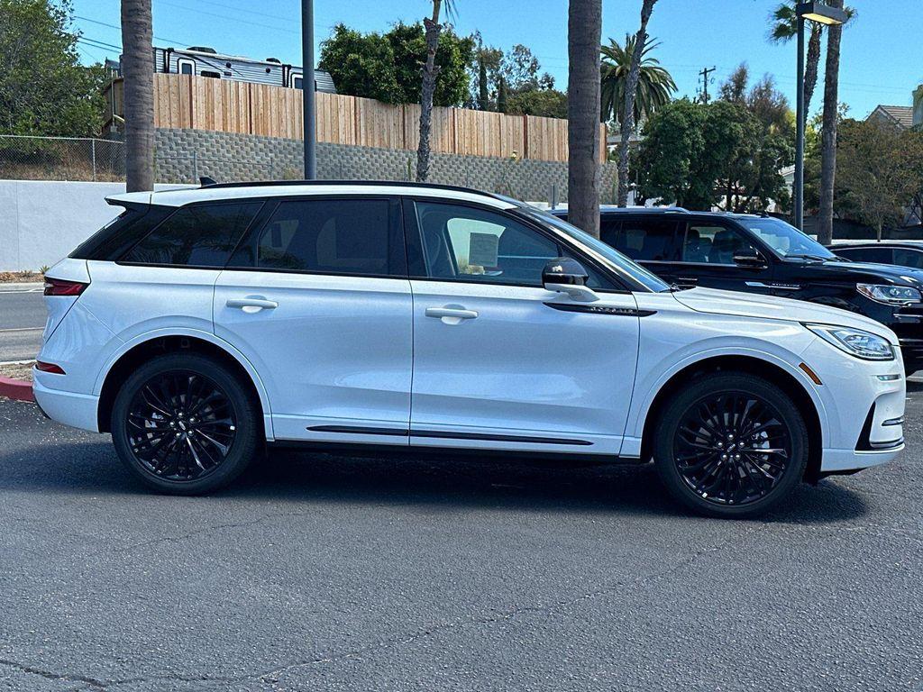 new 2025 Lincoln Corsair car, priced at $62,050